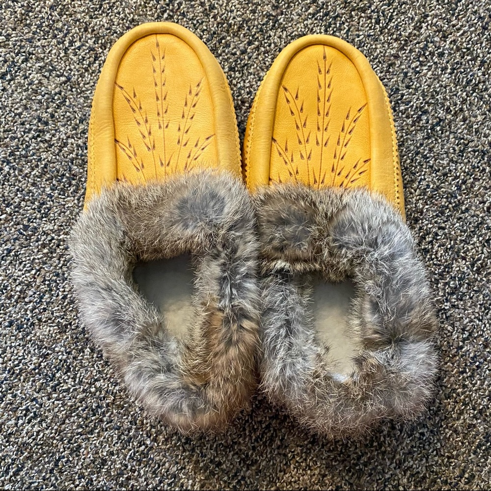 Deerskin Manitobah Mukluks